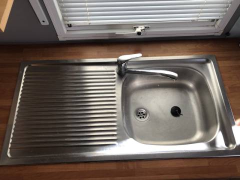 Évier du mobil home d'occasion sur parcelle 2ch IRM Titania