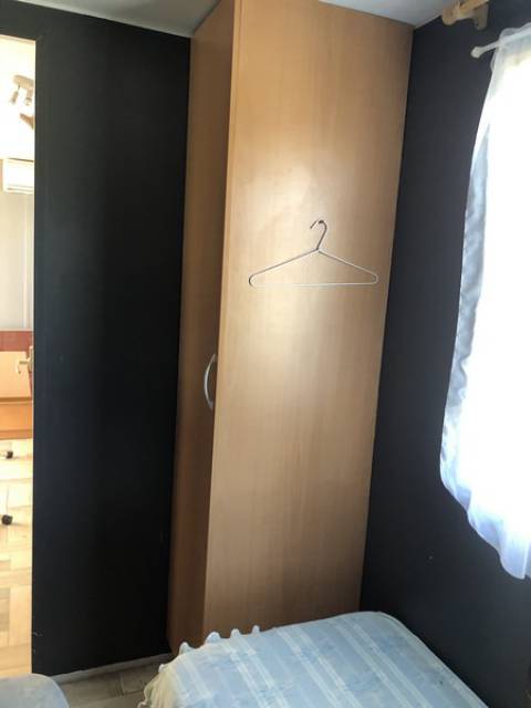 Rangement chambre parentale du mobil home d'occasion sur parcelle 2ch IRM Titania