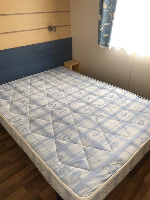chambre parentale du mobil home d'occasion 3 chambres IRM Super Octalia 2007