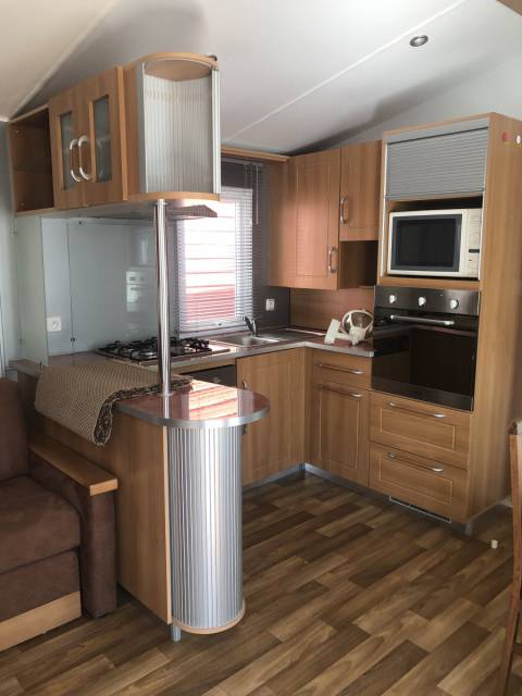 Cuisine ouverte du mobil home d'occasion IRM Rubis 2008 - 2 chambres