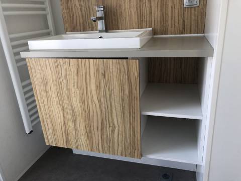 Meuble vasque chambre parentale du mobil home O'Hara Key West 2013 2ch