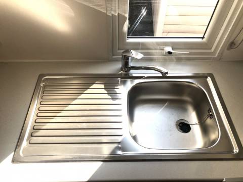 évier du mobil home neuf 2 chambres - IRM Azalée 2020