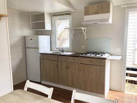 Cuisine du mobil home d'occasion 2 chambres O'HARA 734