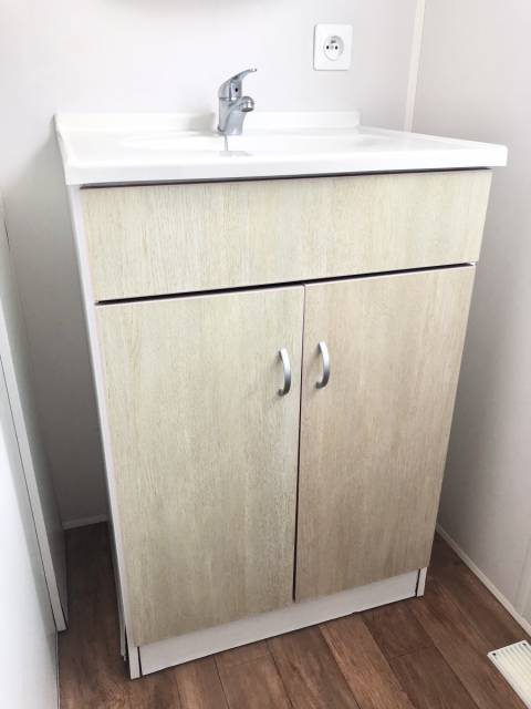 Meuble vasque du mobil home d'occasion 2 chambres O'HARA 734