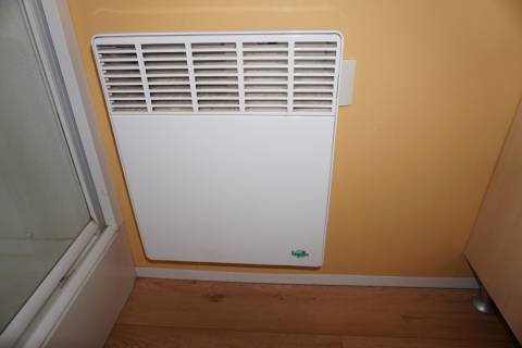 Radiateur salle de bain du mobil home d'occasion 3ch IRM Super Constellation Confort 2006