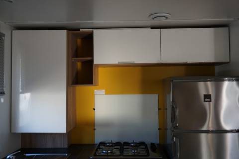 Rangements cuisine du mobil home d'occasion 3ch RAPIDHOME Bora Bora 2017