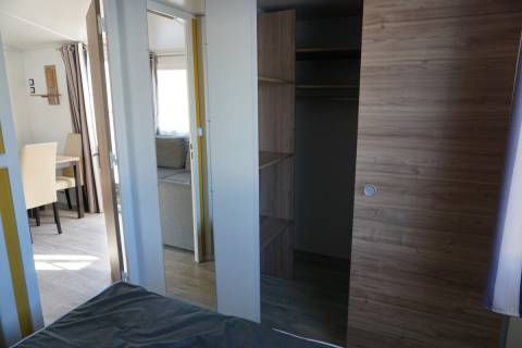 Chambre parentale du mobil home d'occasion 3ch RAPIDHOME Bora Bora 2017