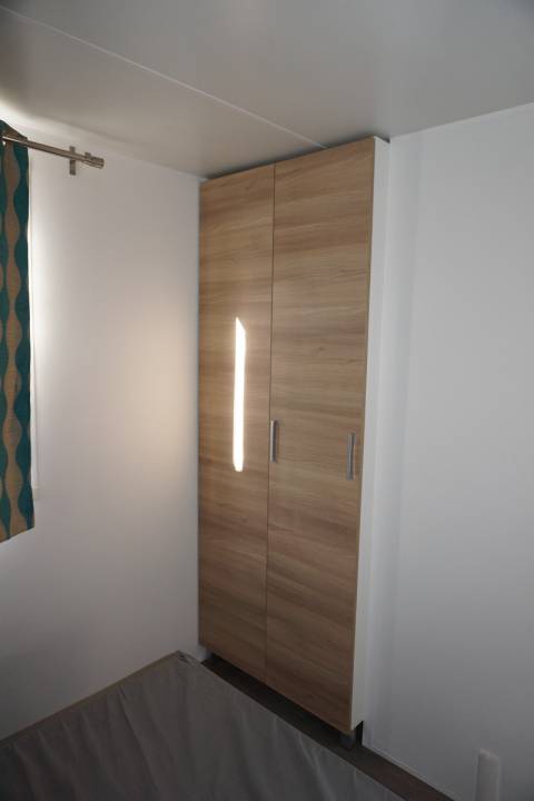 Penderie chambre parentale du mobil home d'occasion 2ch IRM Eleganzia 2014
