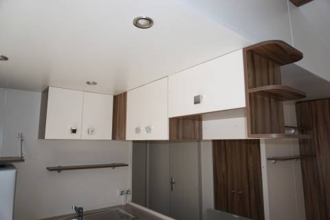 Rangements cuisine du mobil home 3 chambres d'occasion IRM Luminosa