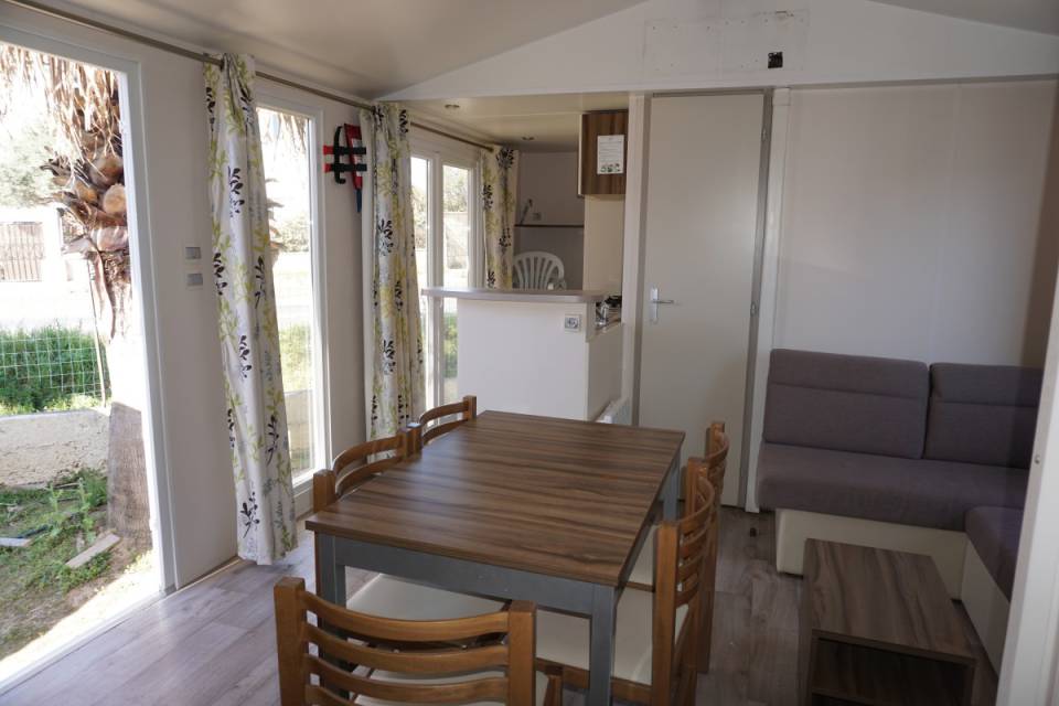 Salle à manger du mobil home d'occasion 2 chambres IRM Merveilla