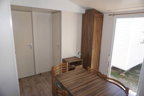 Salle à manger du mobil home d'occasion 2 chambres IRM Merveilla