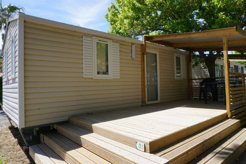 Mobil home d'occasion sur parcelle en camping IRM Super Mercure 2 chambres