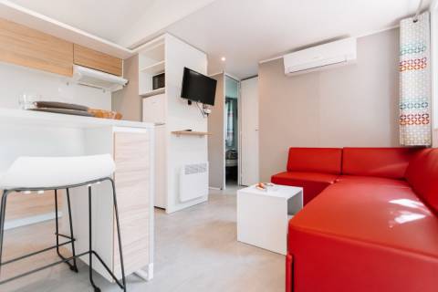 Salon du mobil home d'occasion sur parcelle O'HARA 884 3 chambres 2018