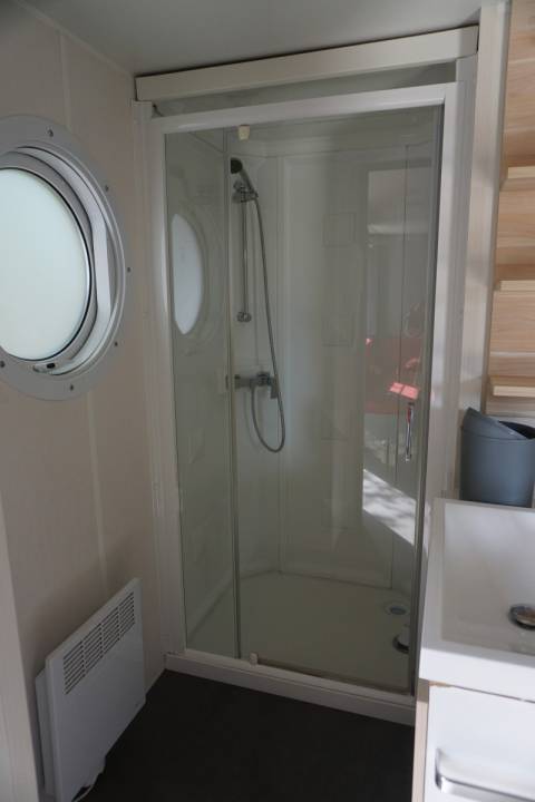 salle d'eau du mobil home d’occasion 3 chambres O’HARA 884