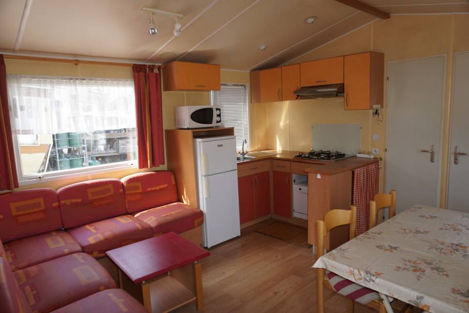 Intérieur du mobil home occasion 2 chambres IRM Super Titania Confort 2004