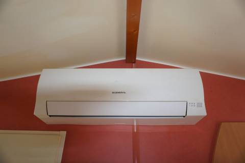 Climatisation du mobil home occasion 2 chambres IRM Super Titania Confort 2004