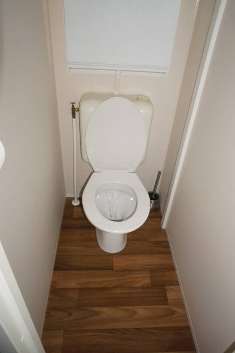 Toilette du mobil home d'occasion IRM Super Octalia 3 chambres