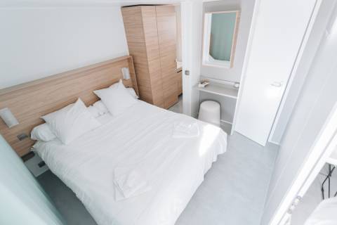 Chambre parentale du mobil home d'occasion O'HARA 865 2S 2018 2 chambres et 2 salles d'eau
