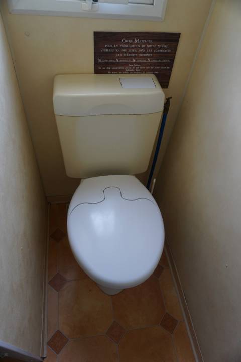 WC du mobil home occasion 2 chambres IRM Super Mercure Provence 2001