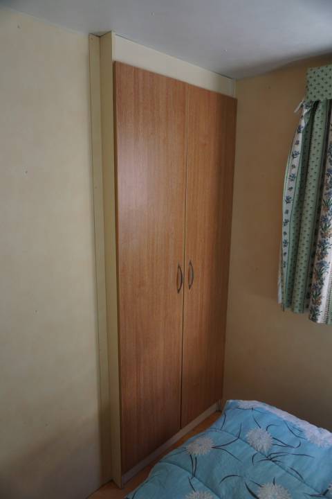 Armoire de la chambre du mobil home occasion 2 chambres IRM Super Mercure Provence 2001