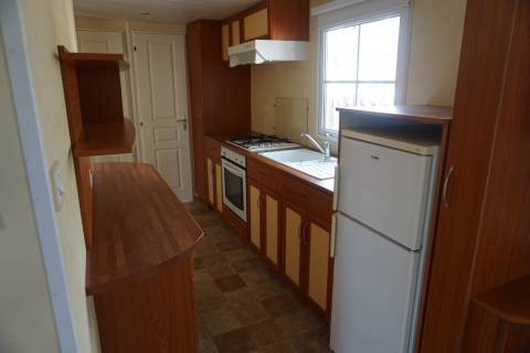 Cuisine du mobil home panoramique occasion 2 chambres IRM Saphie 2002