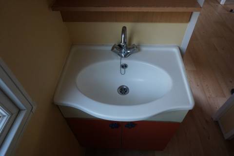 Meuble vasque du mobil home occasion 2 chambres IRM Super Mercure Provence 2003