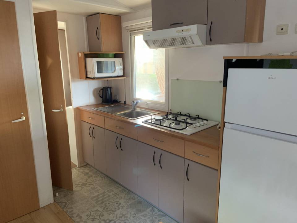 Cuisine du mobil home occasion 2 chambres IRM Titania 2003
