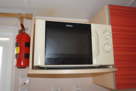 Micro ondes du mobil home occasion 3 chambres IRM Super Titania 2008