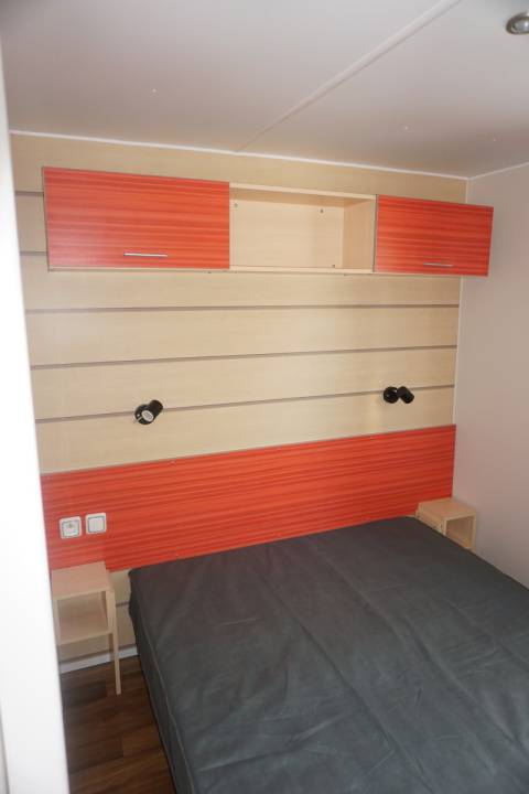 Chambre parentale du mobil home occasion 3 chambres IRM Super Titania 2008