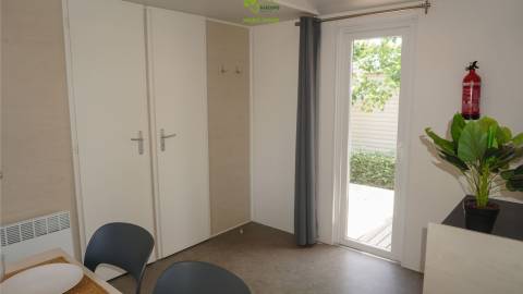 Intérieur du mobil home IRM Super Mercure Riviera 2020 - 2 chambres