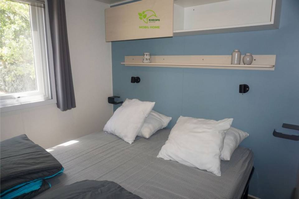 Chambre parentale du mobil home occasion IRM Super Mercure Riviera de 2020 2 chambres en camping