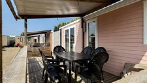 Mobil home d'occasion 2 chambres avec cliamatisation vendu sur camping en bord de mer au Grau d'Agde