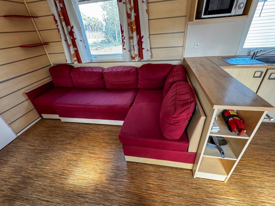 Canapé convertible du mobil home occasion IRM Casita 2009 3 chambres