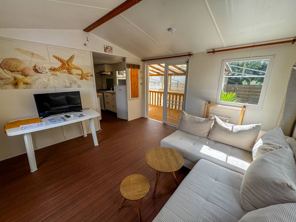 Pièce à vivre du mobil home IRM Saphir Panoramique 2006 2 chambres