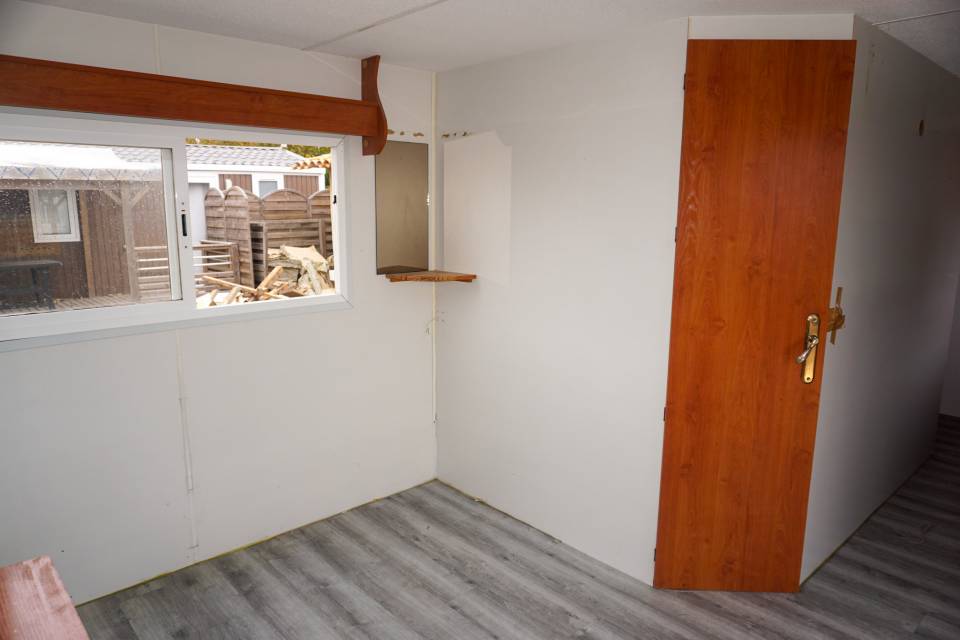 Pièce à vivre du mobil home occasion SUN ROLLER 2 chambres