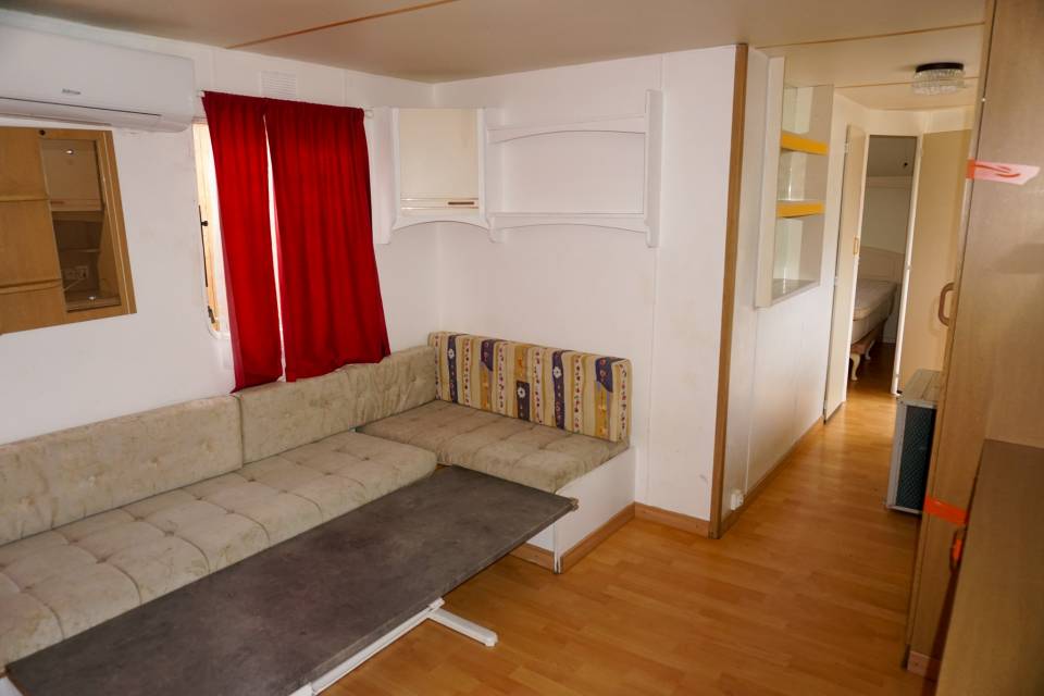 Pièce à vivre du mobil home occasion ABI LOCK Phoenix 28 2 chambres