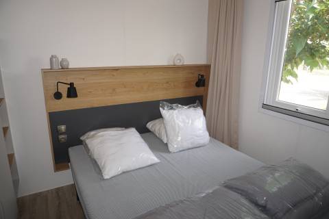 Chambre parentale du mobil home occasion en camping 3 chambres O'HARA 884 2020