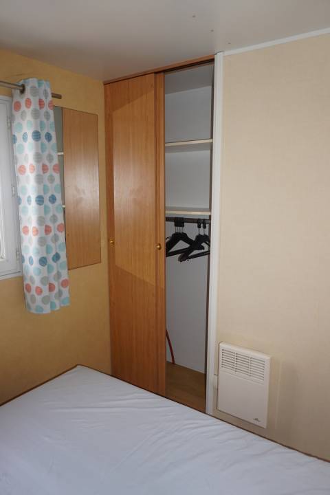 chambre parentale du mobil home occasion 2 chambres LOUISIANE Flores 2003