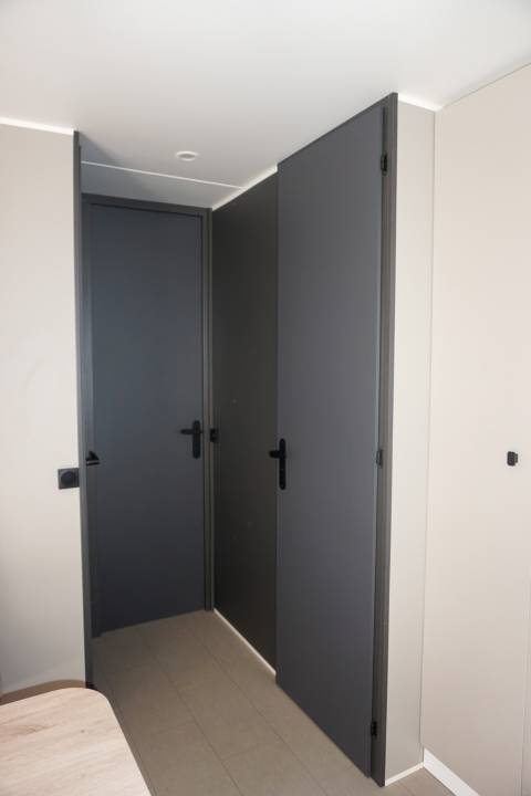 Couloir du mobil home neuf IRM Agora 3 2024