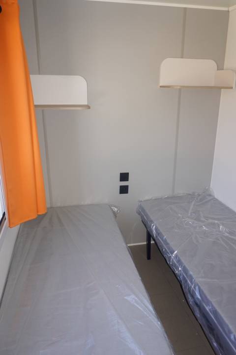 Chambre du mobil home neuf IRM Agora 3 2024